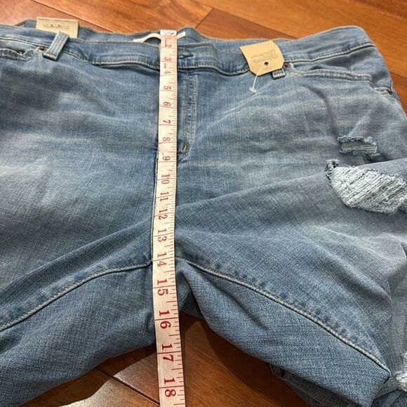 NWT Levis Jeans 725 High Rise Bootcut Light Wash Distressed Womens Size 22W - Picture 11 of 12